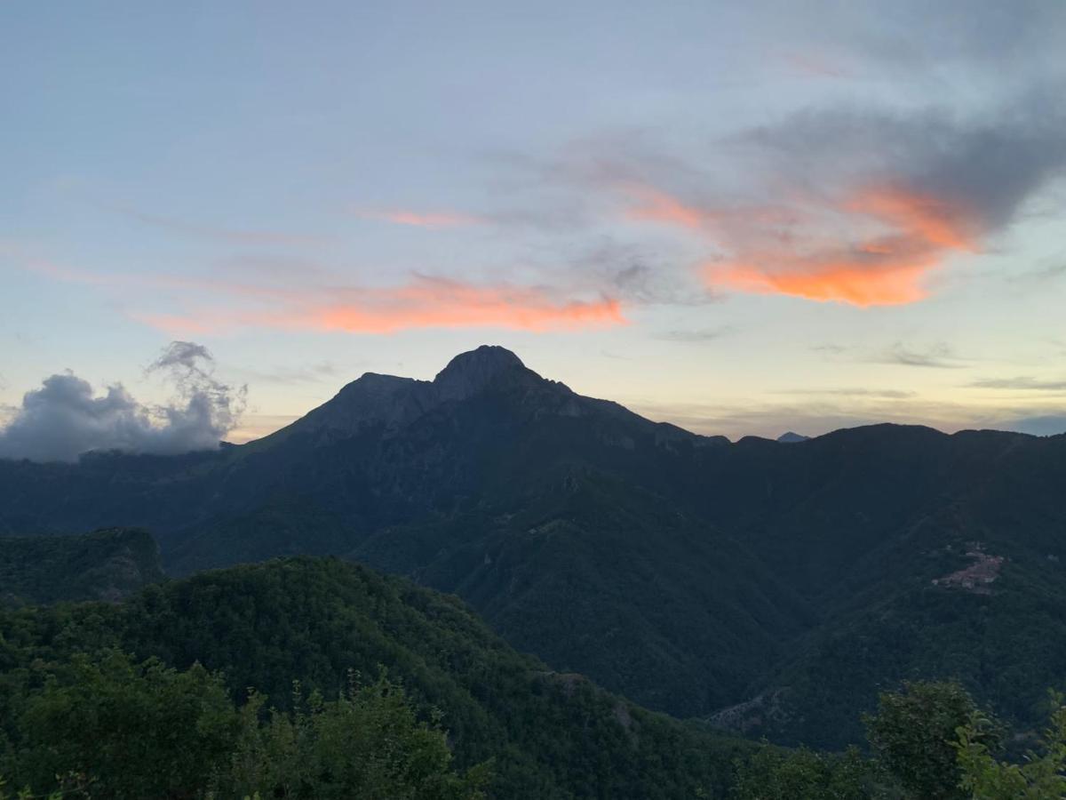 Rifugio La Mesta Trassilico Eksteriør billede